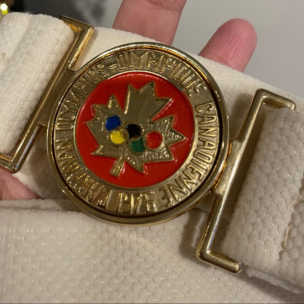 Vintage 1976 Olympic Gold Buckled Stretchy Belt